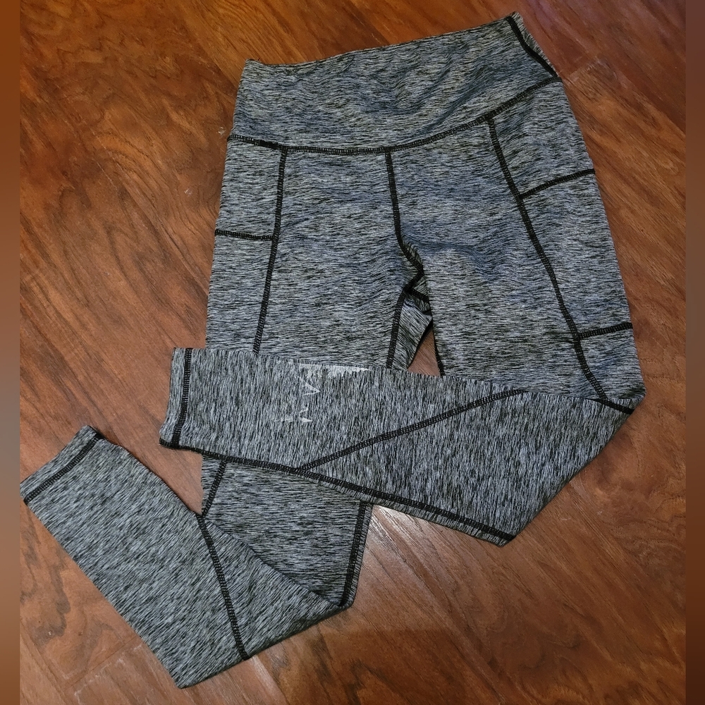 Womans Gray Leggings